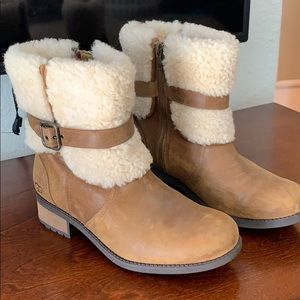 NEVER WORN Ugg ankle boots Sz 8